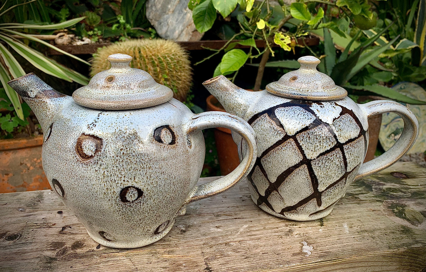 Stoneware tea pot