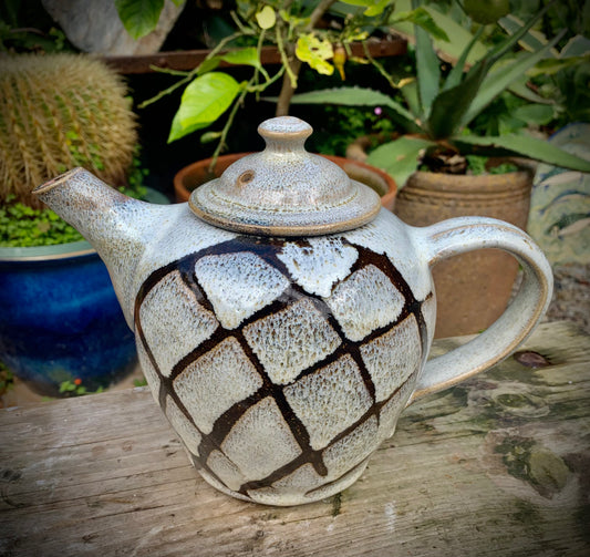 Stoneware tea pot