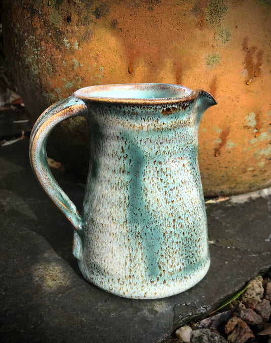 Stoneware jug 16 cm