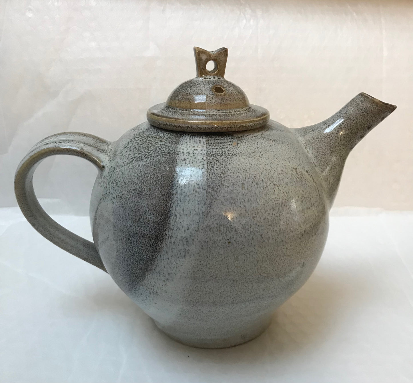 Stoneware tea pot