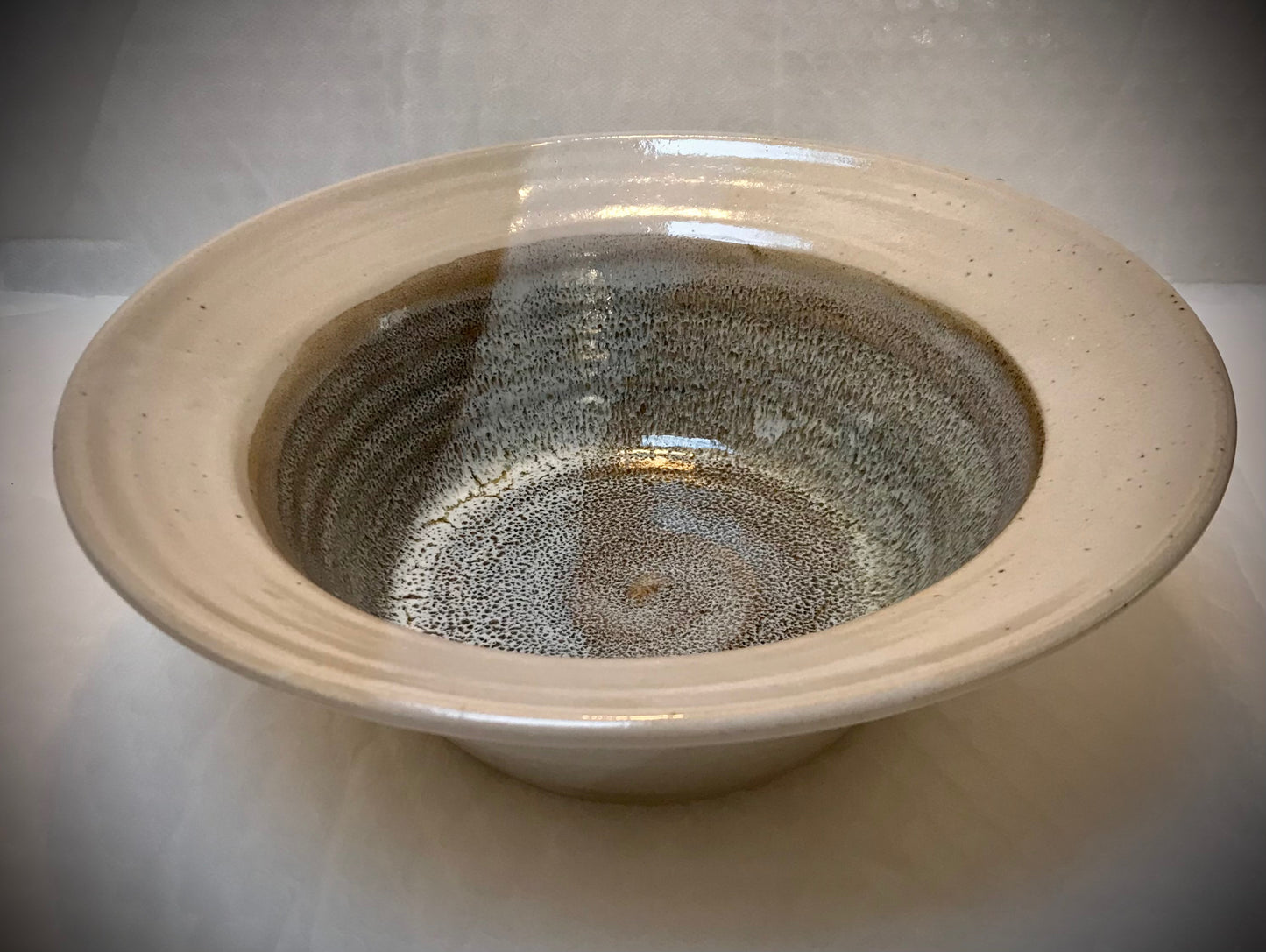 Domestic stoneware tableware